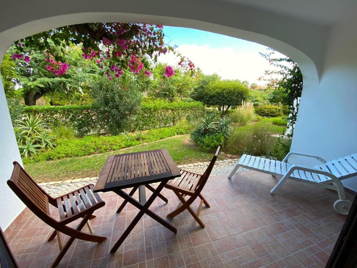 Coastal Retreat With Pool And Beach Access By Drago Rentals アルブフェイラ エクステリア 写真